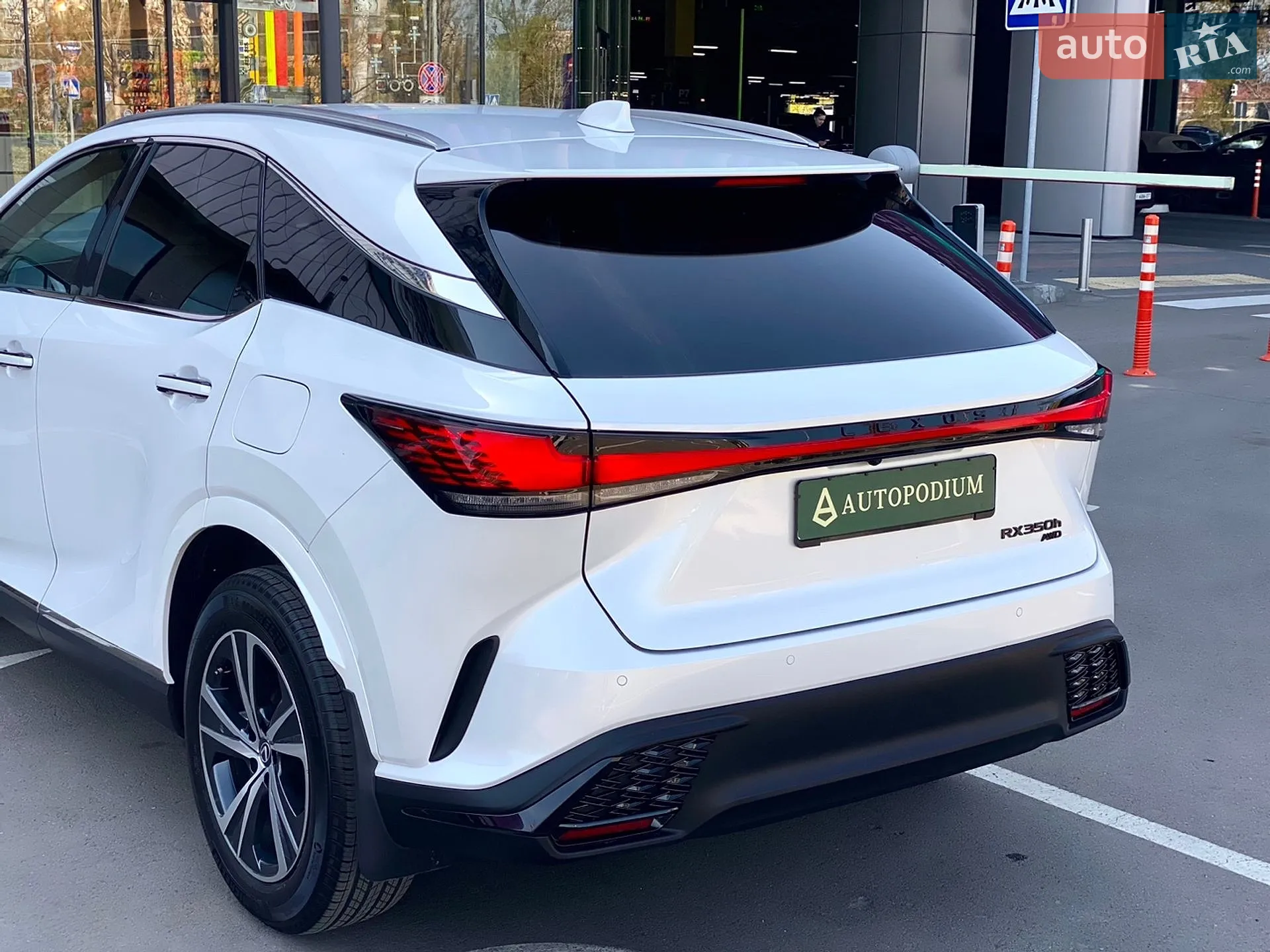 2025 Lexus RX - мініатюра 10