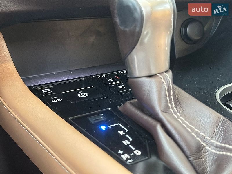 Внедорожник / Кроссовер Lexus RX 2017 в Киеве