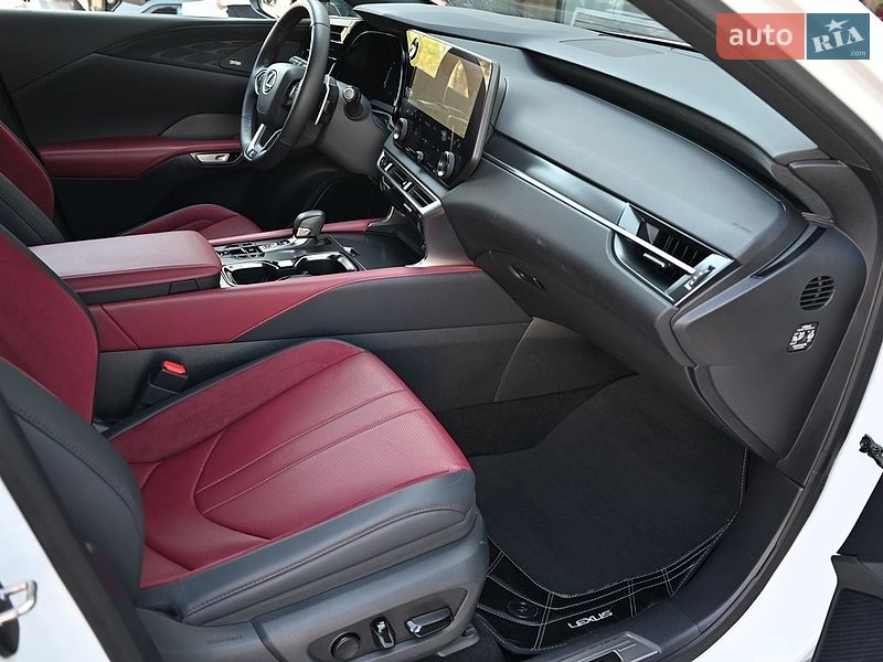 Позашляховик / Кросовер Lexus RX 2024 в Києві