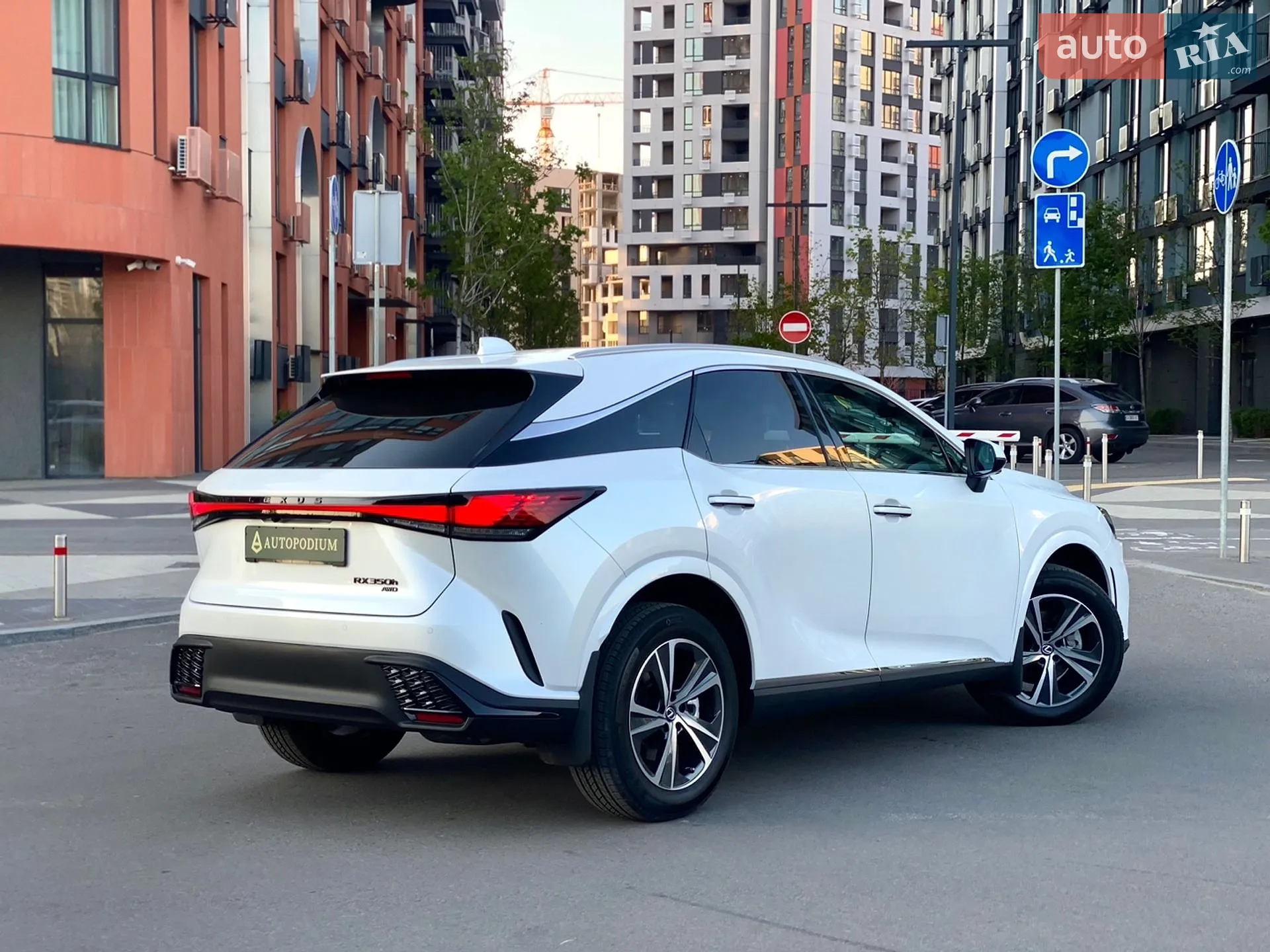 2025 Lexus RX - мініатюра 7