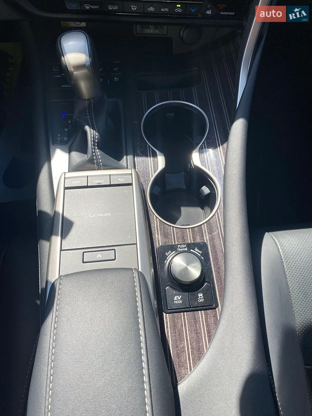 Lexus RX 2022 VIN 2T2JGMDA1NC080315 фото оголошення 17 з 19