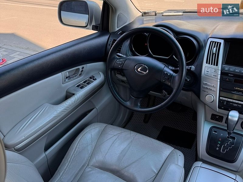Внедорожник / Кроссовер Lexus RX 2005 в Петропавловской Борщаговке