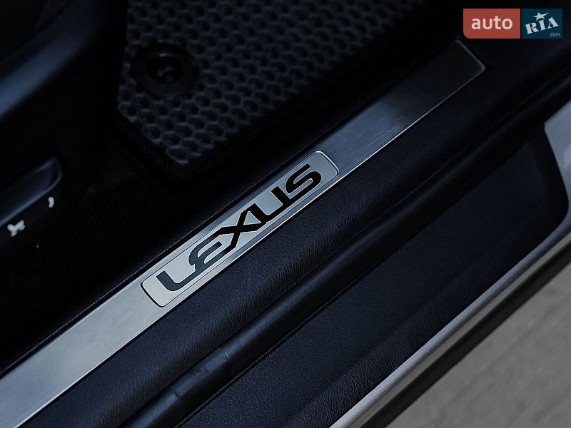 Внедорожник / Кроссовер Lexus RX 2020 в Луцке