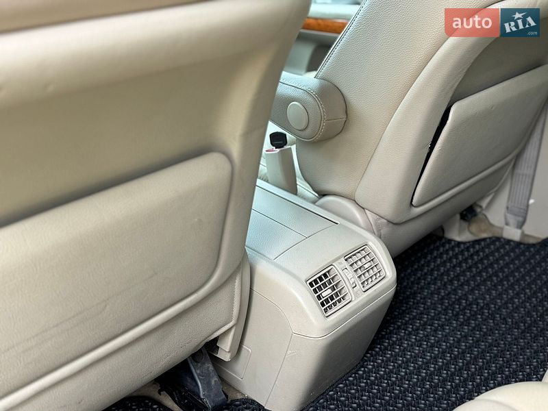 Внедорожник / Кроссовер Lexus RX 2005 в Гоще
