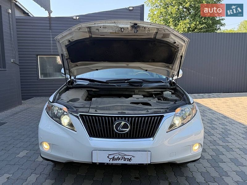 Внедорожник / Кроссовер Lexus RX 2011 в Черновцах
