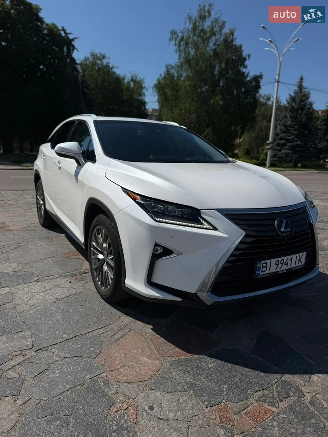 Lexus RX 2018 VIN 2T2BZMCAXJC165650 фото оголошення 2 з 33