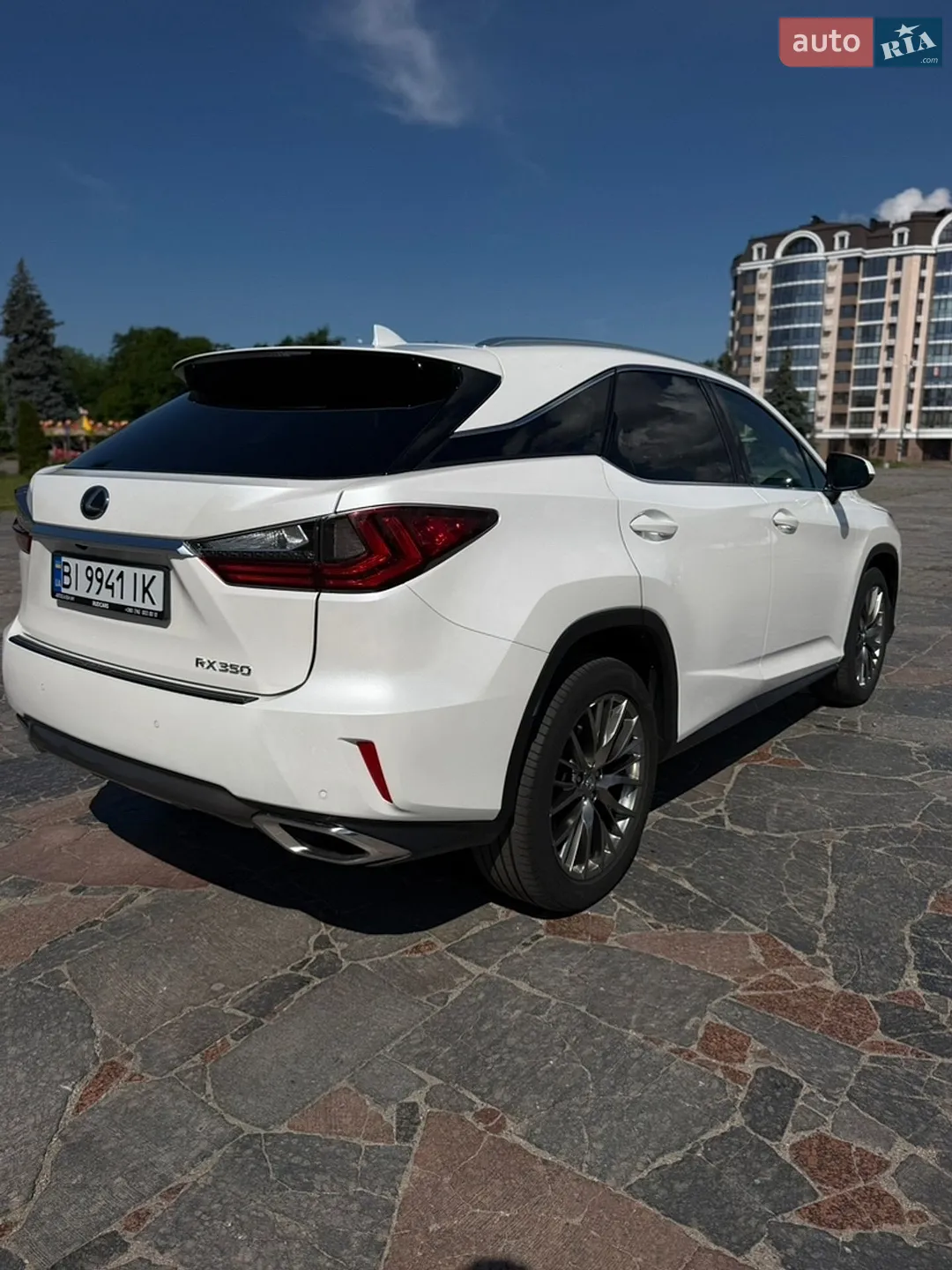 Lexus RX 2018 VIN 2T2BZMCAXJC165650 фото оголошення 3 з 33