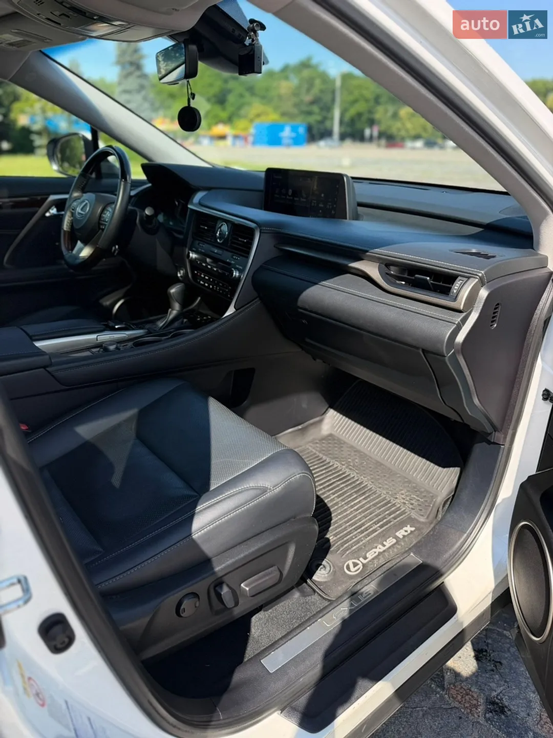 Lexus RX 2018 VIN 2T2BZMCAXJC165650 фото оголошення 16 з 33