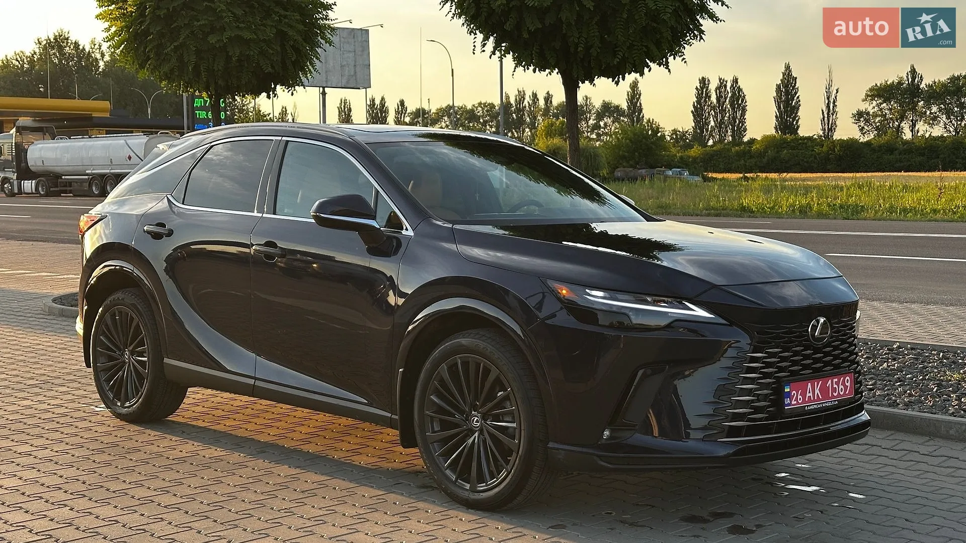 2025 Lexus RX - мініатюра 3
