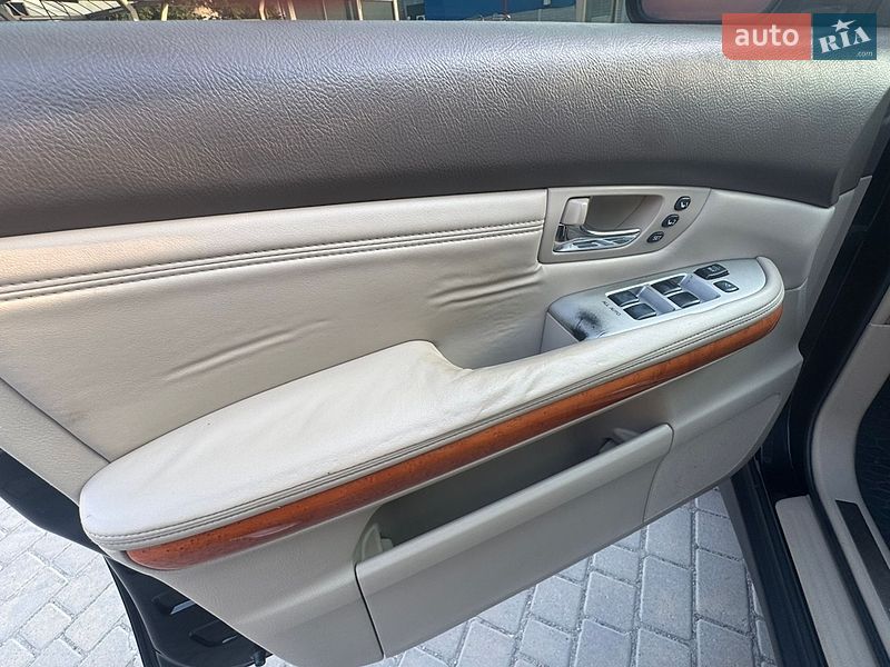 Внедорожник / Кроссовер Lexus RX 2005 в Одессе