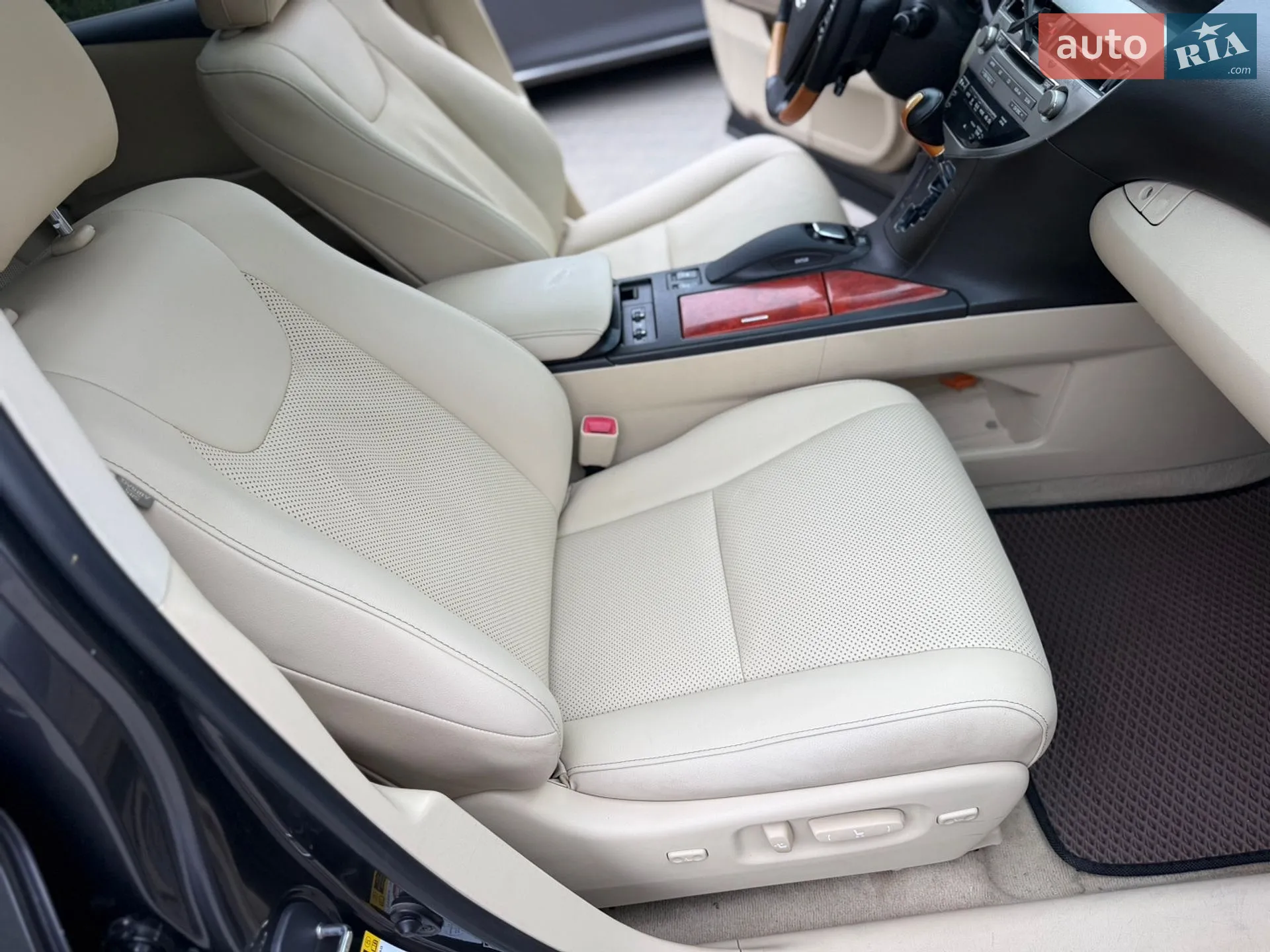 2010 Lexus RX - мініатюра 32