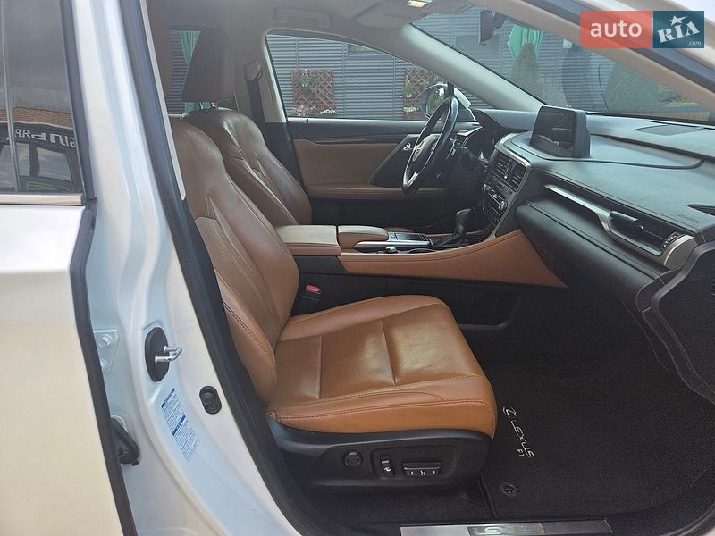 Позашляховик / Кросовер Lexus RX 2020 в Тернополі
