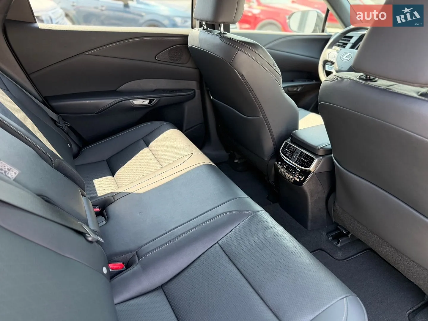 2023 Lexus RX - мініатюра 26
