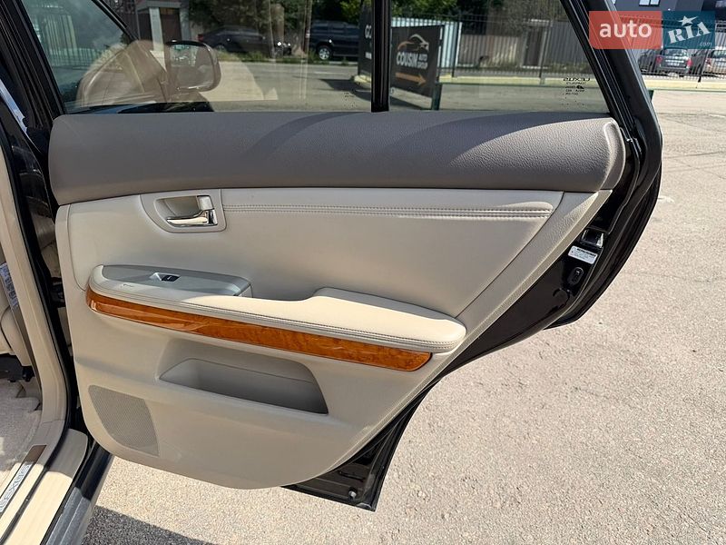 Позашляховик / Кросовер Lexus RX 2008 в Києві