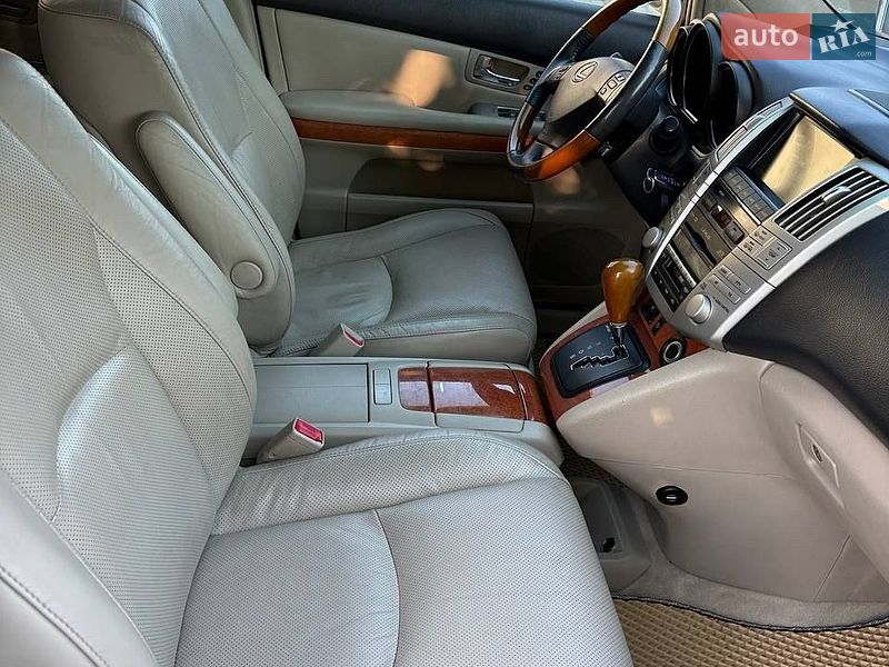 Внедорожник / Кроссовер Lexus RX 2008 в Новояворовске