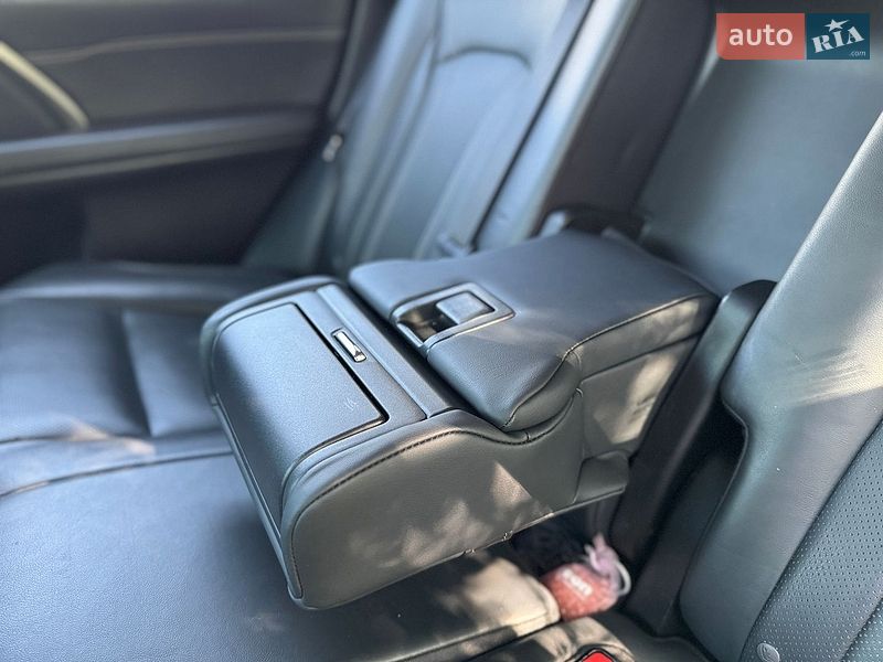 Позашляховик / Кросовер Lexus RX 2018 в Дніпрі