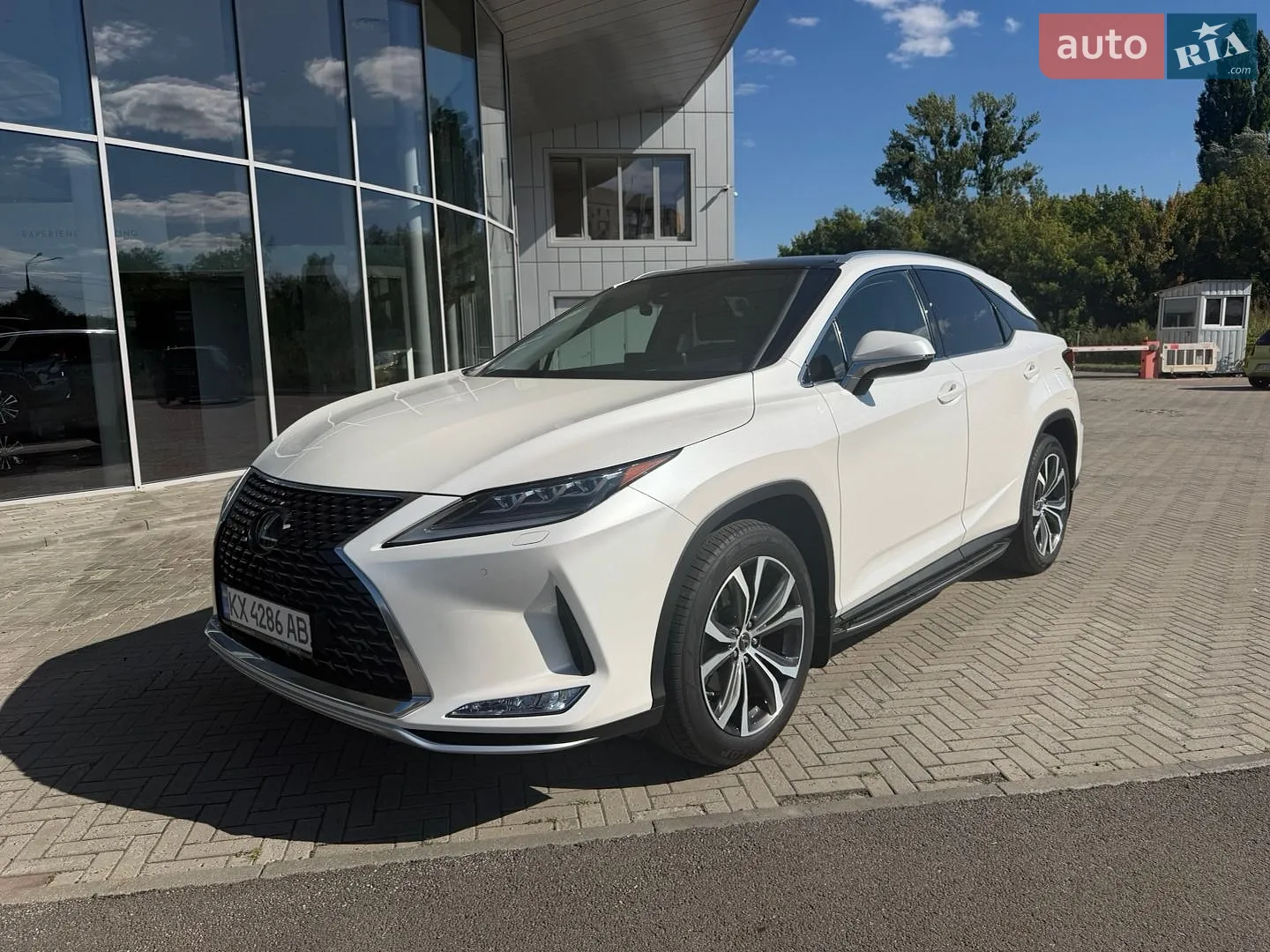 2020 Lexus RX - фото 1
