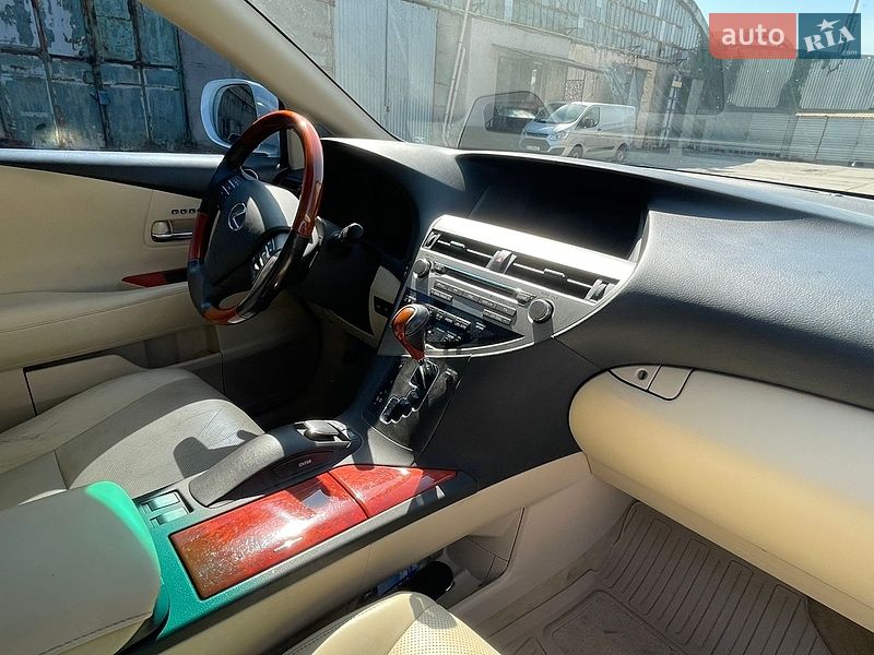 Внедорожник / Кроссовер Lexus RX 2010 в Харькове