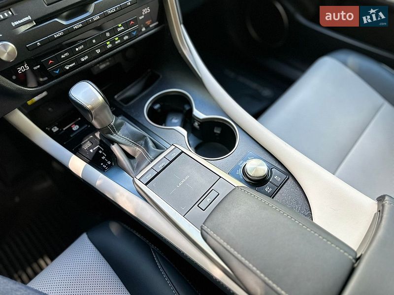 Позашляховик / Кросовер Lexus RX 2021 в Києві