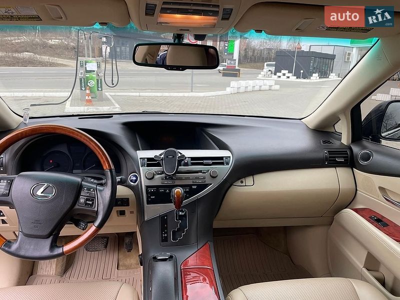 Внедорожник / Кроссовер Lexus RX 2011 в Черновцах