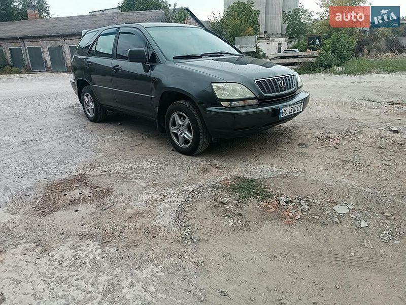 Внедорожник / Кроссовер Lexus RX 2002 в Тернополе