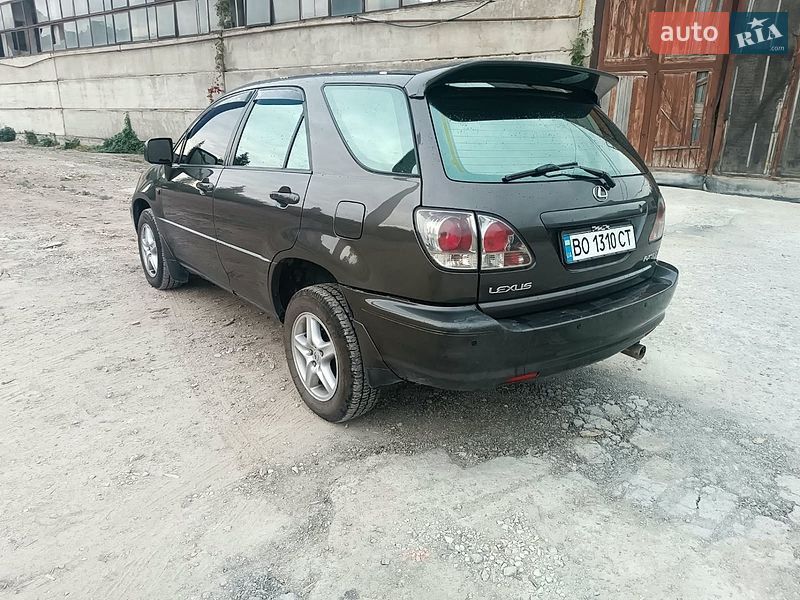 Внедорожник / Кроссовер Lexus RX 2002 в Тернополе