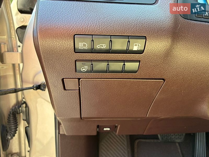 Внедорожник / Кроссовер Lexus RX 2018 в Николаеве