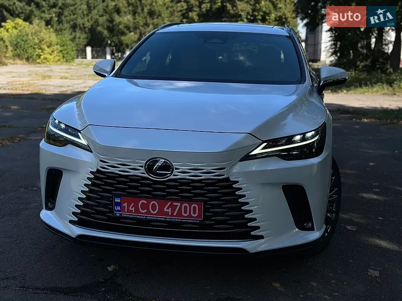 Lexus RX 2023