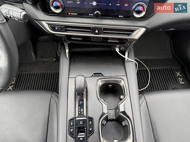 Позашляховик / Кросовер Lexus RX 2023 в Ізмаїлі