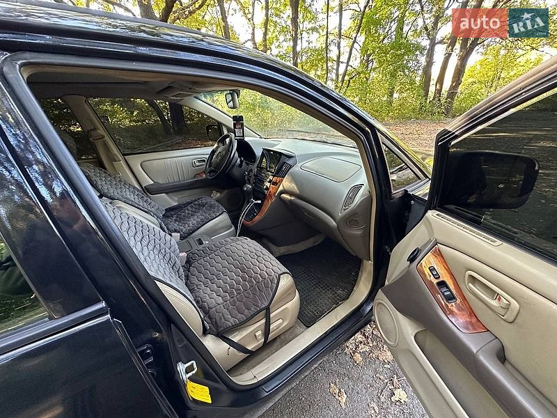 Внедорожник / Кроссовер Lexus RX 2000 в Полтаве