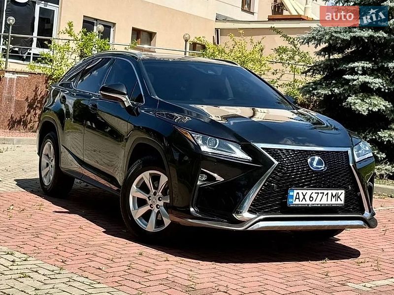 Lexus RX, photos from the listing