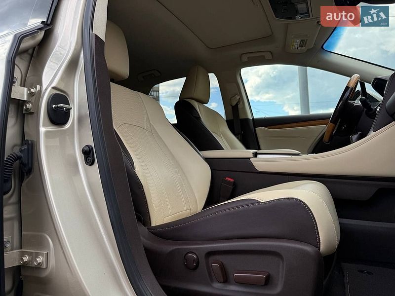 Позашляховик / Кросовер Lexus RX 2019 в Києві