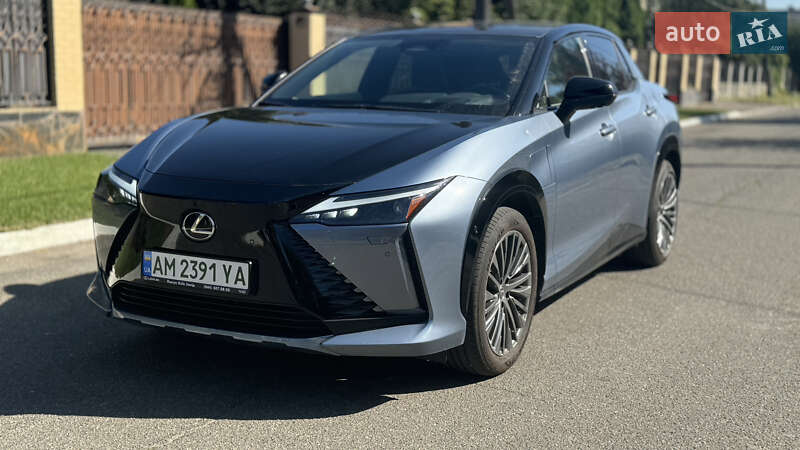 Lexus RZ 2023