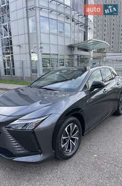 Позашляховик / Кросовер Lexus RZ 2023 в 