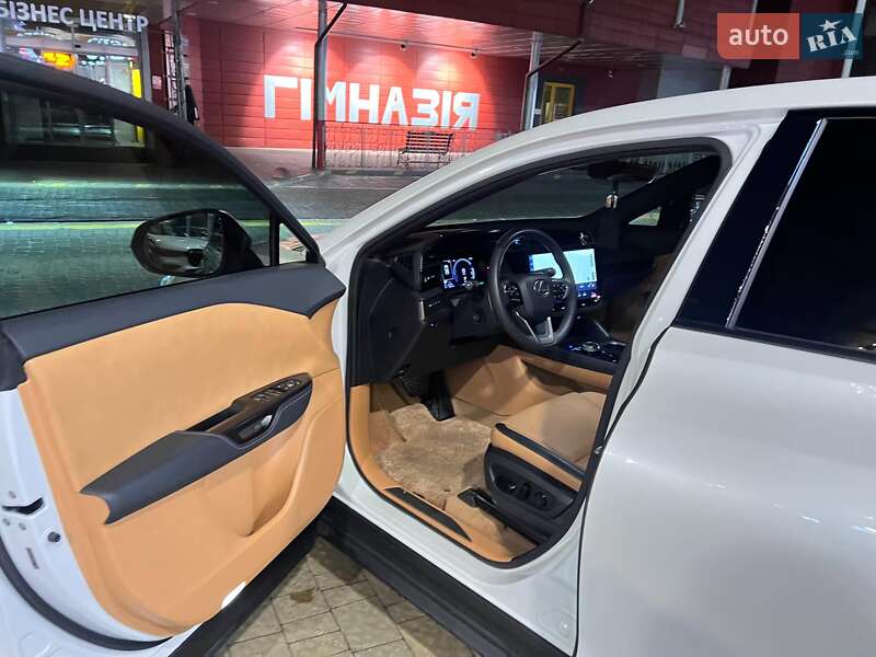 Внедорожник / Кроссовер Lexus RZ 2023 в Львове