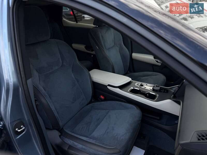 Внедорожник / Кроссовер Lexus RZ 2023 в Черновцах