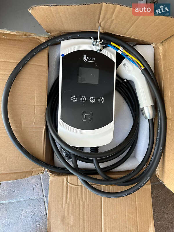 Позашляховик / Кросовер Lexus RZ 2024 в Києві