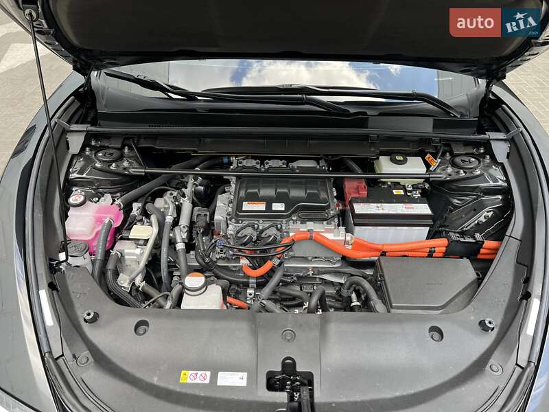 Внедорожник / Кроссовер Lexus RZ 2023 в Киеве