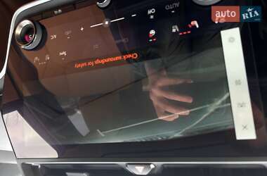 Позашляховик / Кросовер Lexus RZ 2023 в 