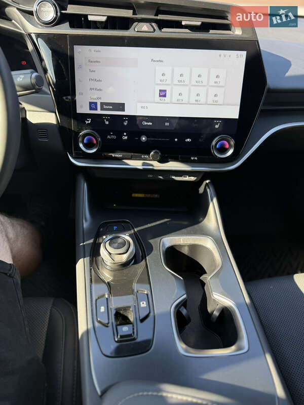 Внедорожник / Кроссовер Lexus RZ 2023 в Киеве