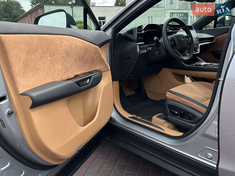 Внедорожник / Кроссовер Lexus RZ 2023 в Днепре