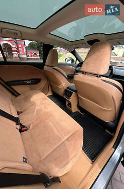 Позашляховик / Кросовер Lexus RZ 2023 в 