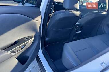 Внедорожник / Кроссовер Lexus RZ 2024 в 
