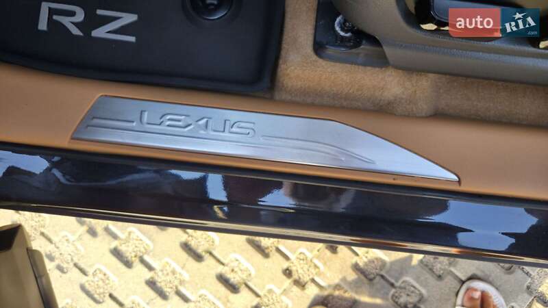 Внедорожник / Кроссовер Lexus RZ 2023 в Киеве