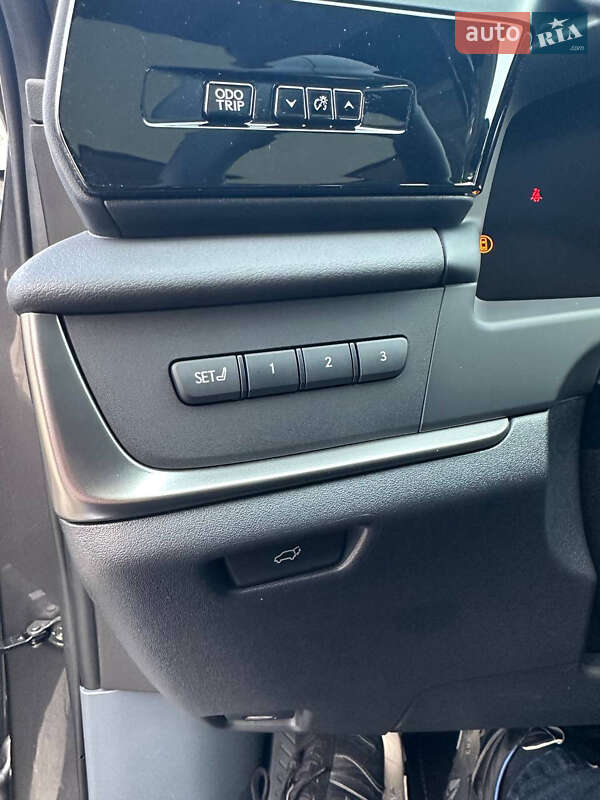 Внедорожник / Кроссовер Lexus RZ 2023 в Днепре фото 46 Внедорожник / Кроссовер Lexus RZ 2023 в Днепре