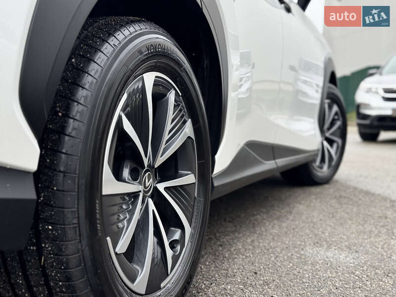 Внедорожник / Кроссовер Lexus RZ 2023 в Киеве фото 18 Внедорожник / Кроссовер Lexus RZ 2023 в Киеве