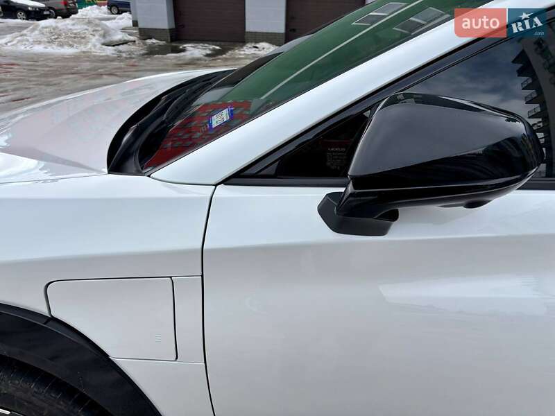 Внедорожник / Кроссовер Lexus RZ 2024 в Ивано-Франковске