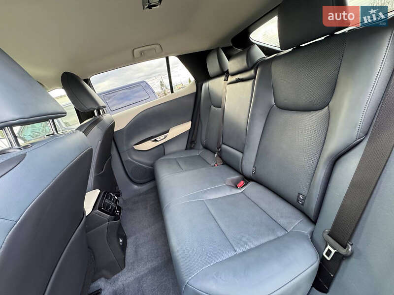 Позашляховик / Кросовер Lexus RZ 2024 в Стрию