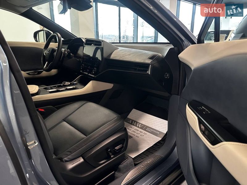 Позашляховик / Кросовер Lexus RZ 2023 в Львові фото 35 Позашляховик / Кросовер Lexus RZ 2023 в Львові