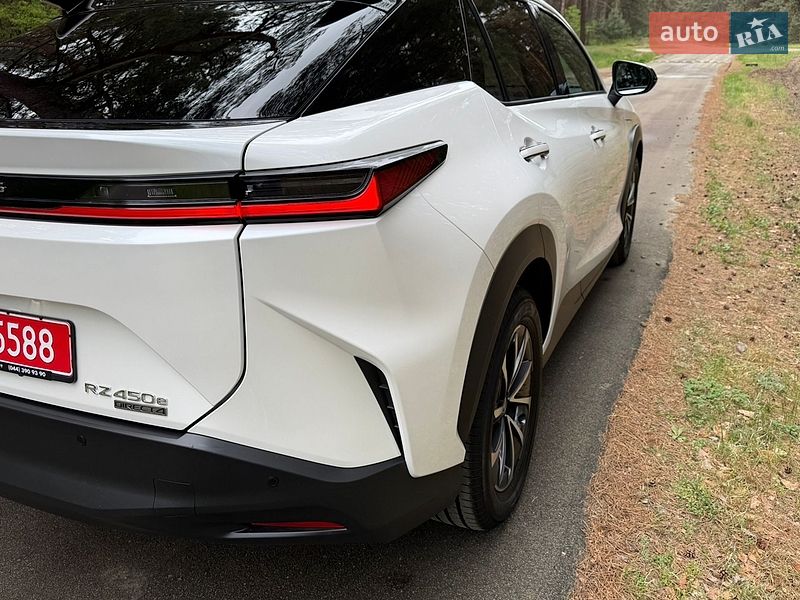 Внедорожник / Кроссовер Lexus RZ 2024 в Киеве